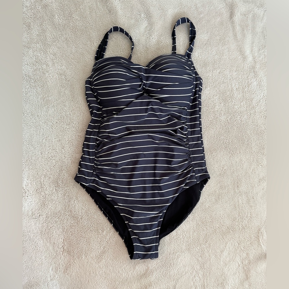 bond-eye Slimming Ruched Striped One Piece Swimsuit